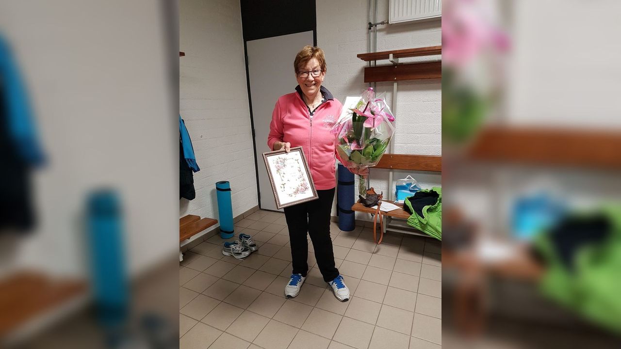 Jo van Eersel vijftig jaar lid van damesgymclub HOVO