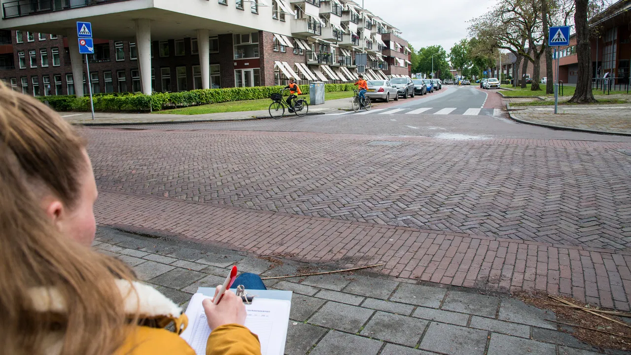 SIRIS.nl - Praktisch Verkeersexamen Somerense Basisscholen